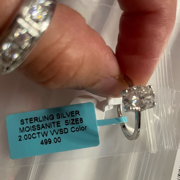Sterling Silver Moissanite Ring Size 8 - Picture 3 of 6